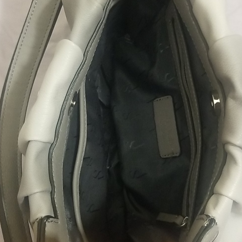 Handbag - Picture 3 of 4